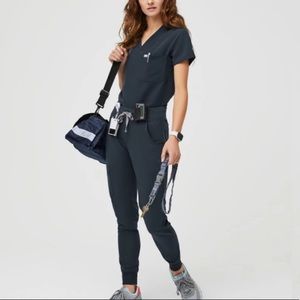 Figs dark harbor Zamora joggers and catarina S